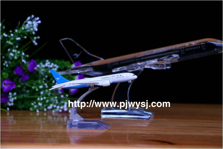 水晶飞机模型